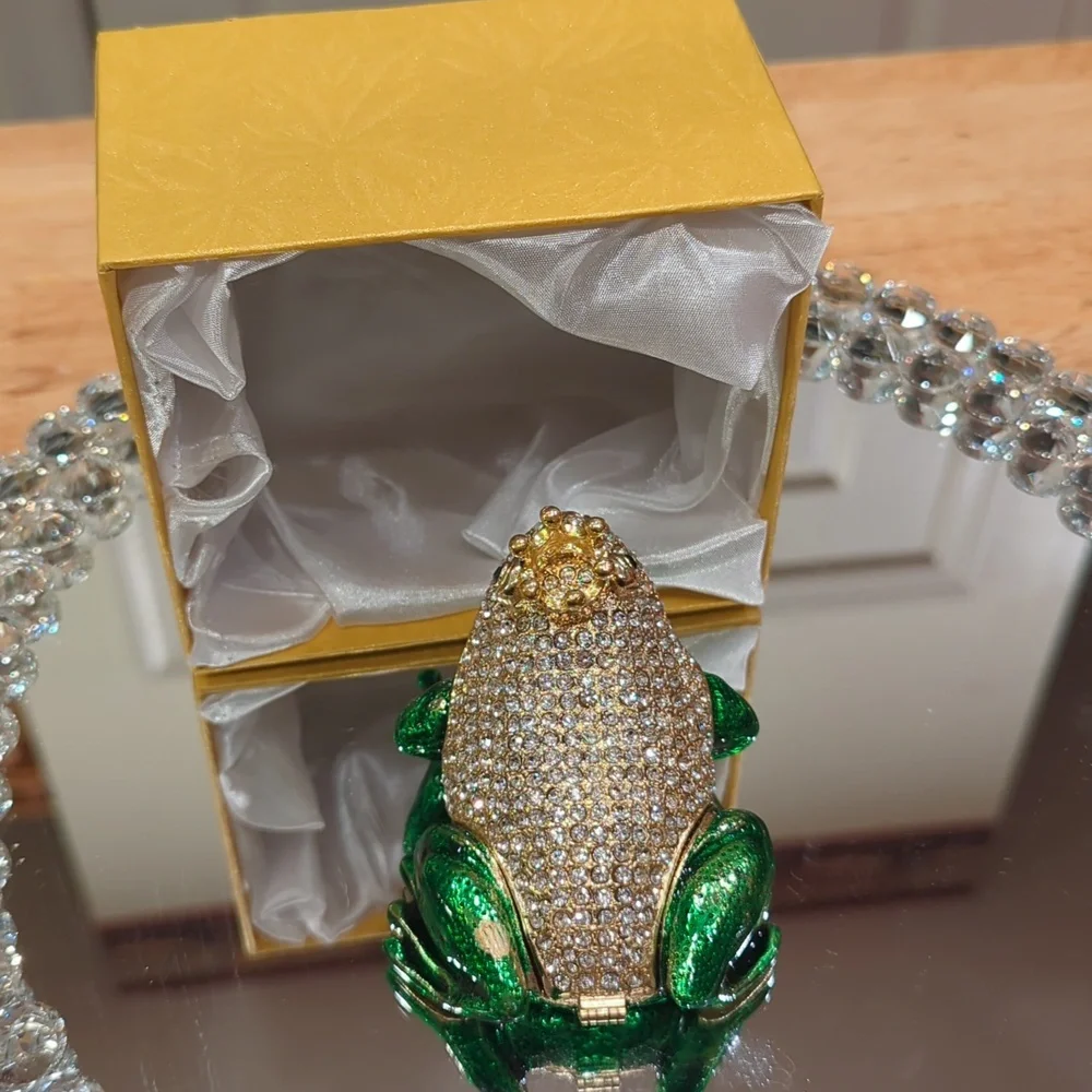 Frog Prince Tchotchke Jewelry Trinket Box NIB - Picture 2 of 6